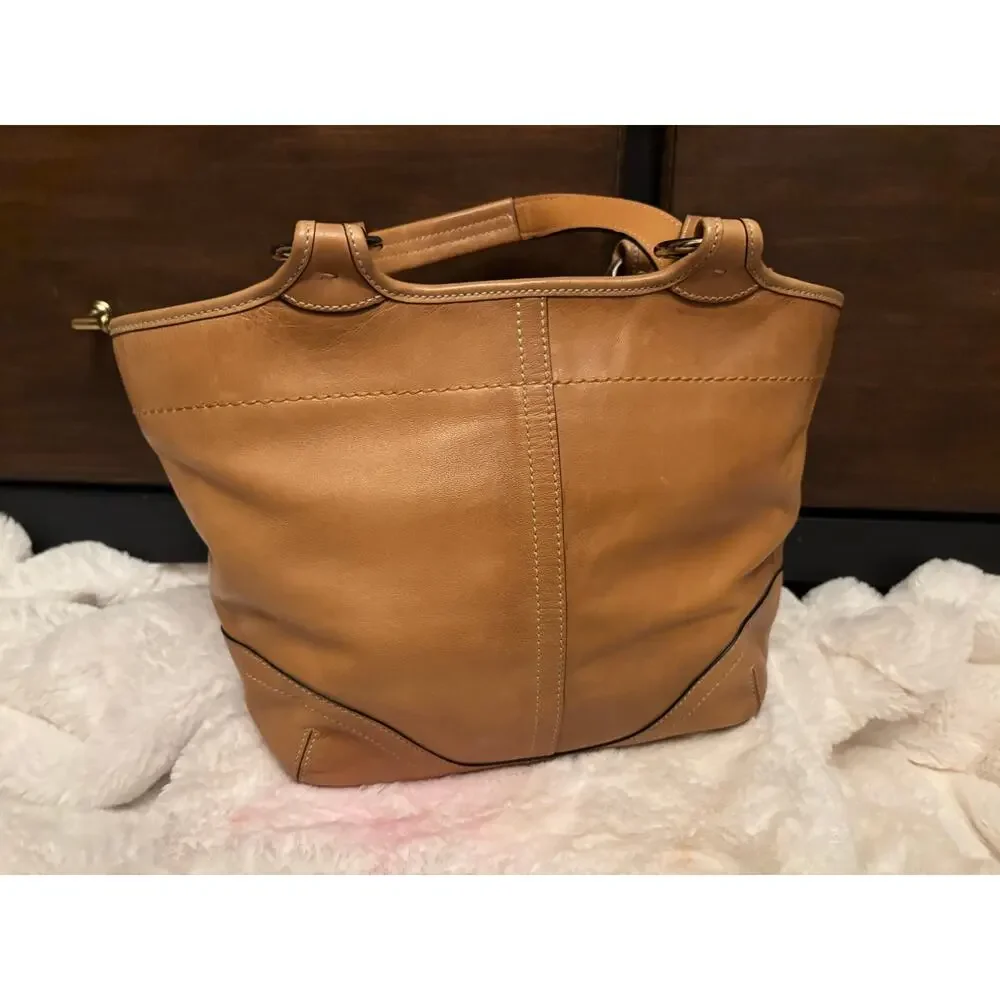 Excellent barely used Coach Vintage Soho Buckle Satchel – Tan Leather - Picture 4 of 12